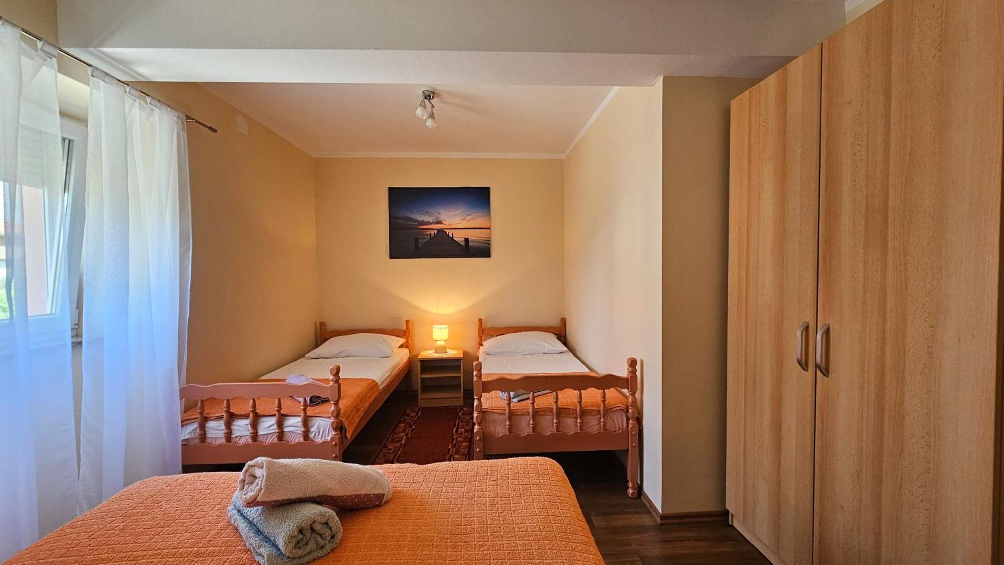 Apartman Petra Vrh  Exterior photo